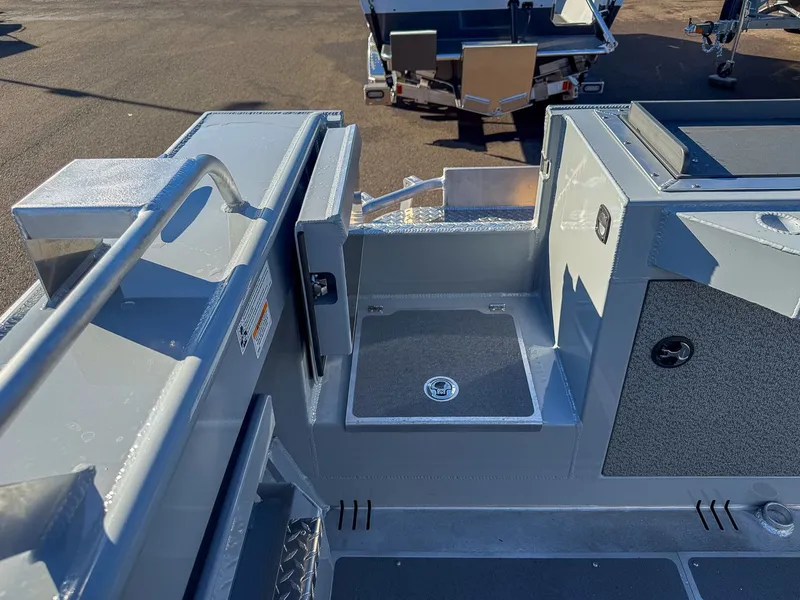 Slide: The Image of Hewescraft 240 Ocean Pro HT 2026 - 22