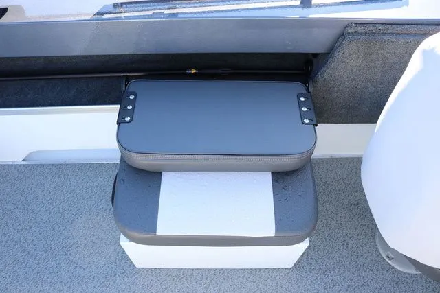 Slide: The Image of Smoker Craft Osprey 162 2026 - 16