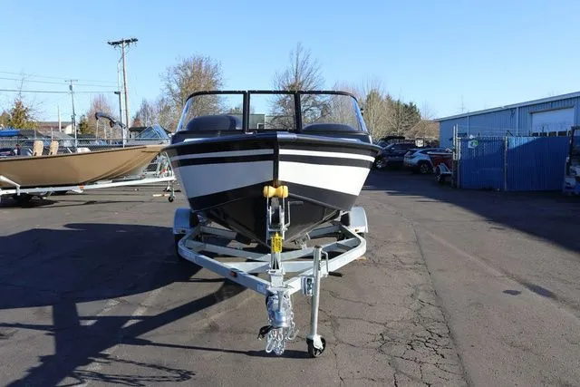 Slide: The Image of Smoker Craft Osprey 162 2026 - 2