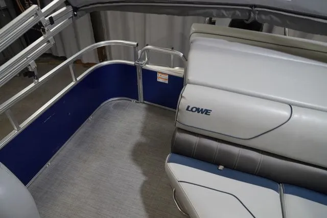 Slide: The Image of Lowe Ss 210 2017 - 16