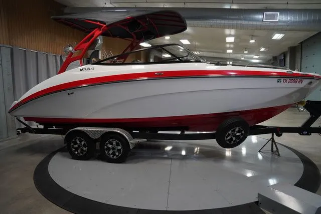 Slide: The Image of Yamaha 242X 2020 - 6