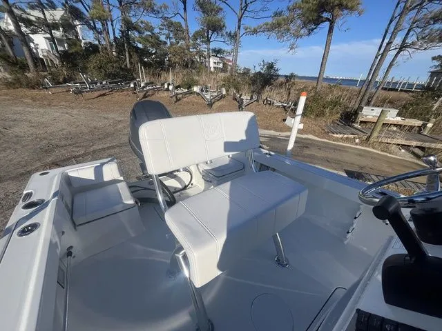 Slide: The Image of Parker Marine 180 Coastal 2026 - 9