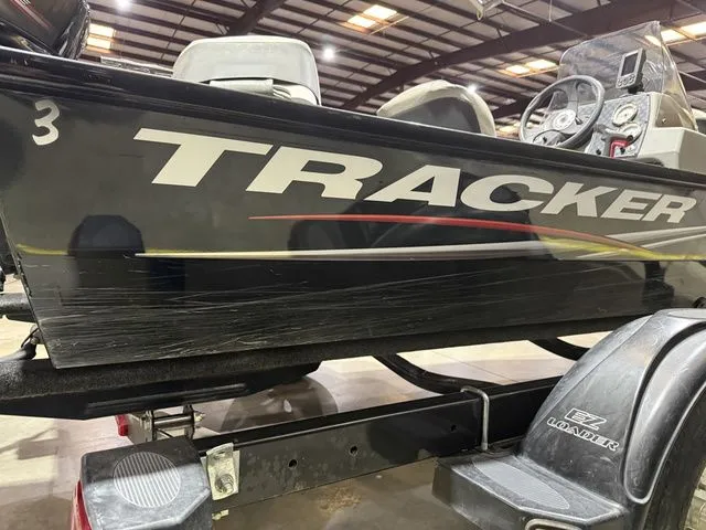 Slide: The Image of Tracker Pro 160 W/Mercury 40 2018 - 12