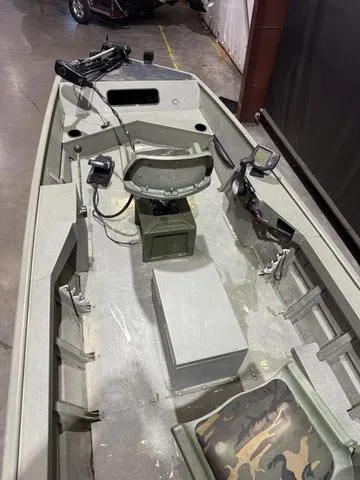 Slide: The Image of Tracker Grizzly 16 Bass SS W/2023 Tohatsu 25 2001 - 6