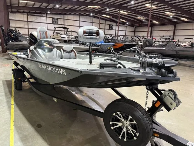 Slide: The Image of G3 Sportsman 1710 2022 - 3