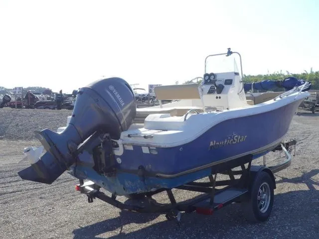 Slide: The Image of NauticStar 19 XS 2018 - 7