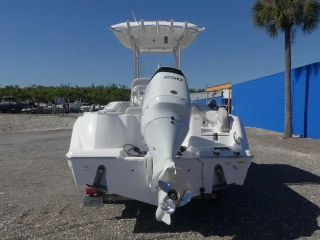 Slide: The Image of Sea Fox 248 Commander 2019 - 5