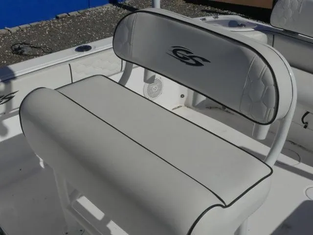 Slide: The Image of Glasstream 240 CCX 2025 - 12