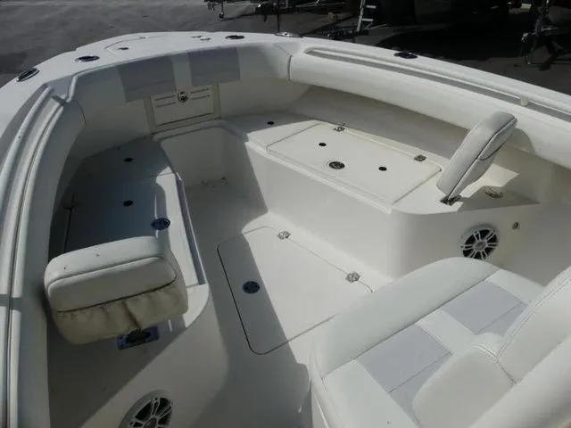 Slide: The Image of Mako 236 Center Console 2026 - 11