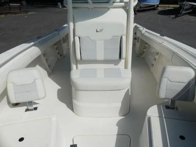 Slide: The Image of Mako 236 Center Console 2026 - 12