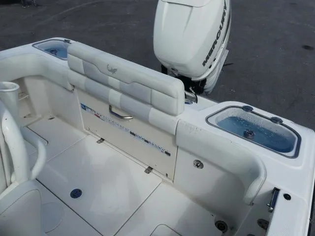 Slide: The Image of Mako 236 Center Console 2026 - 9