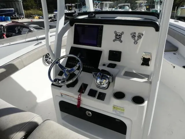 Slide: The Image of Sea Pro 259 Center Console 2021 - 4
