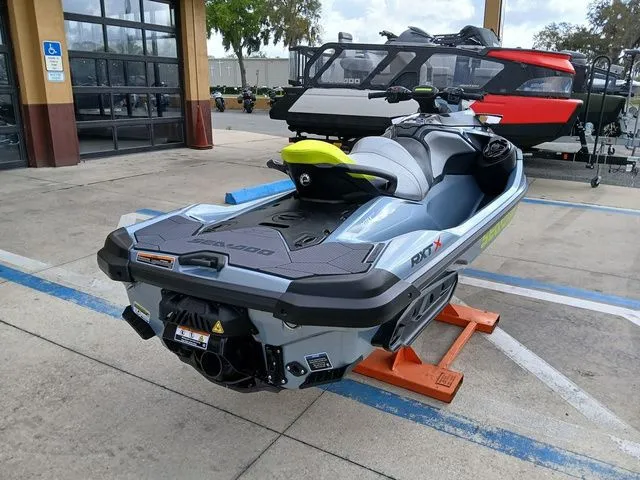 Slide: The Image of Sea-Doo RXT-X 2026 - 18