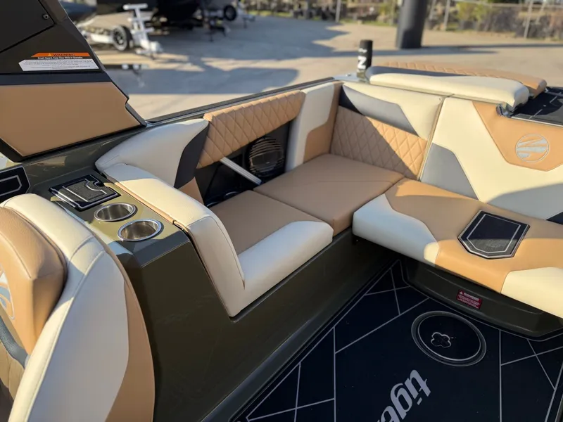 Slide: The Image of Tigé Z3 2023 - 14