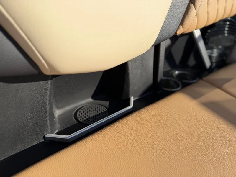 Slide: The Image of Tigé Z3 2023 - 16