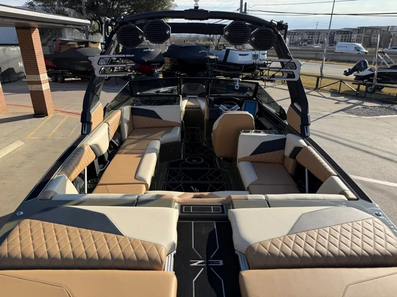 Slide: The Image of Tigé Z3 2023 - 22