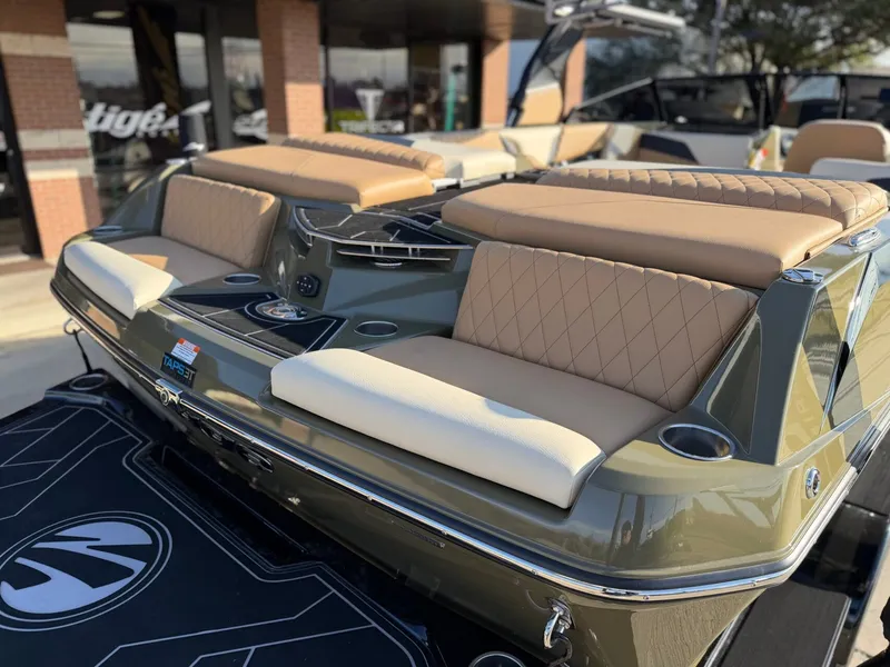 Slide: The Image of Tigé Z3 2023 - 23