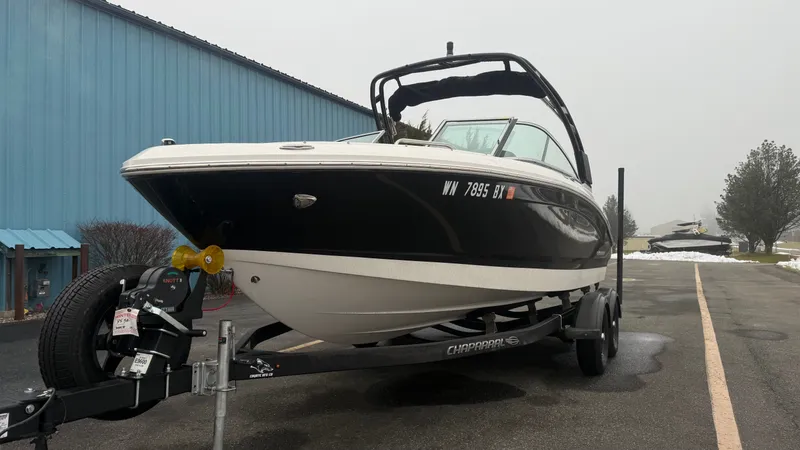 Slide: The Image of Chaparral 21 SSi 2024 - 12