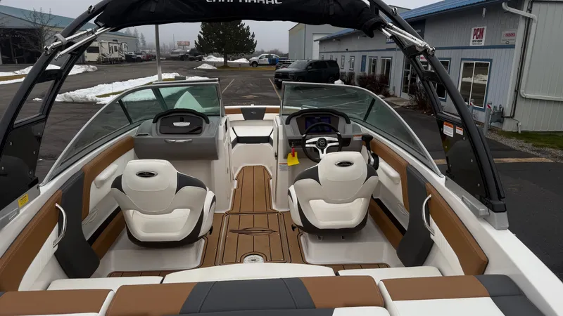 Slide: The Image of Chaparral 21 SSi 2024 - 13