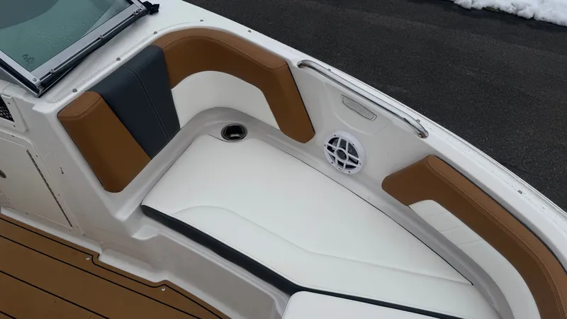 Slide: The Image of Chaparral 21 SSi 2024 - 17