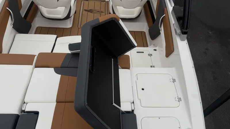 Slide: The Image of Chaparral 21 SSi 2024 - 27