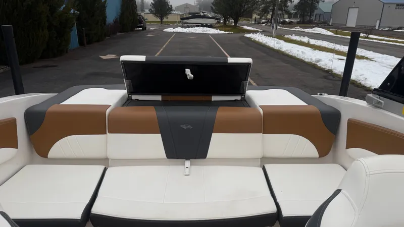 Slide: The Image of Chaparral 21 SSi 2024 - 29