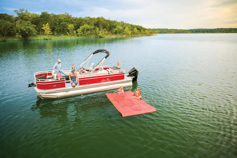 Slide: The Image of Sun Tracker Fishin' Barge 22 XP3 2026 - 104