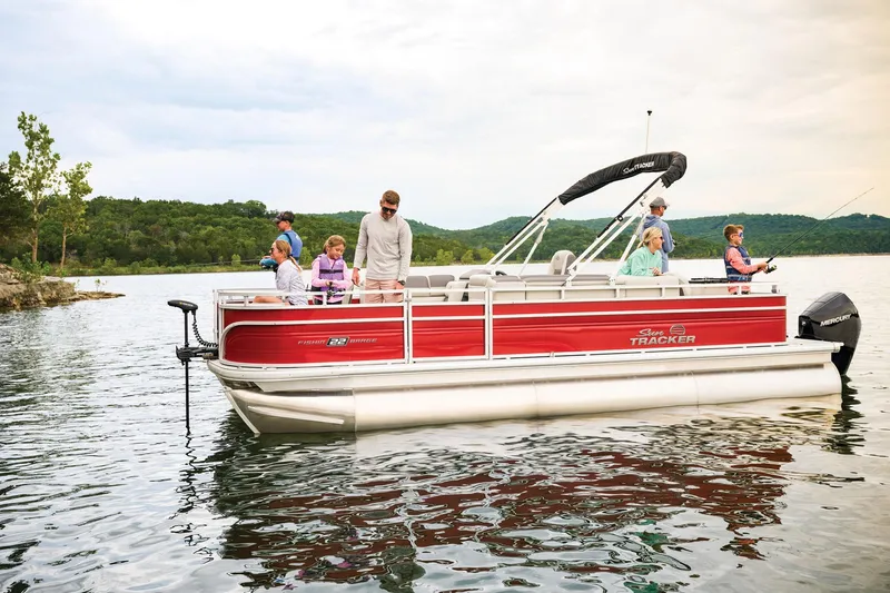 Slide: The Image of Sun Tracker Fishin' Barge 22 XP3 2026 - 92