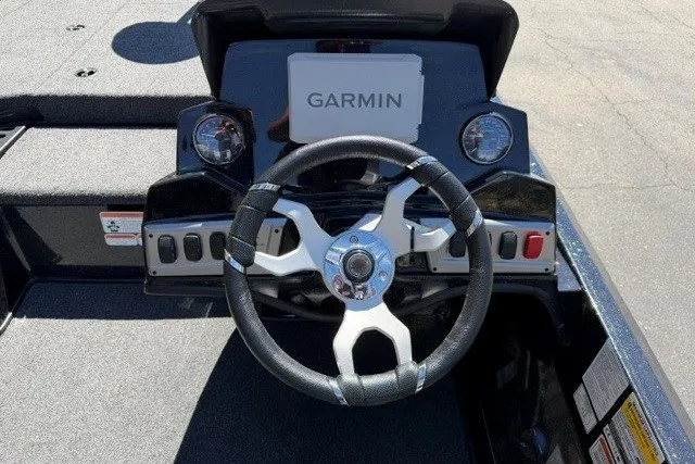 Slide: The Image of Steering console of a 2026 Nitro Z18 Pro boat with Garmin navigation system. - 6