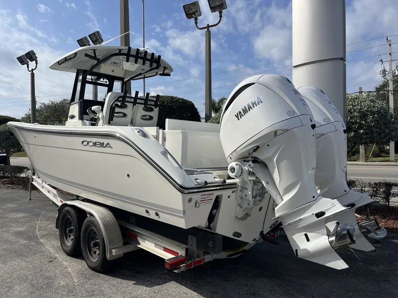 Slide: The Image of Cobia 285 Center Console 2026 - 4