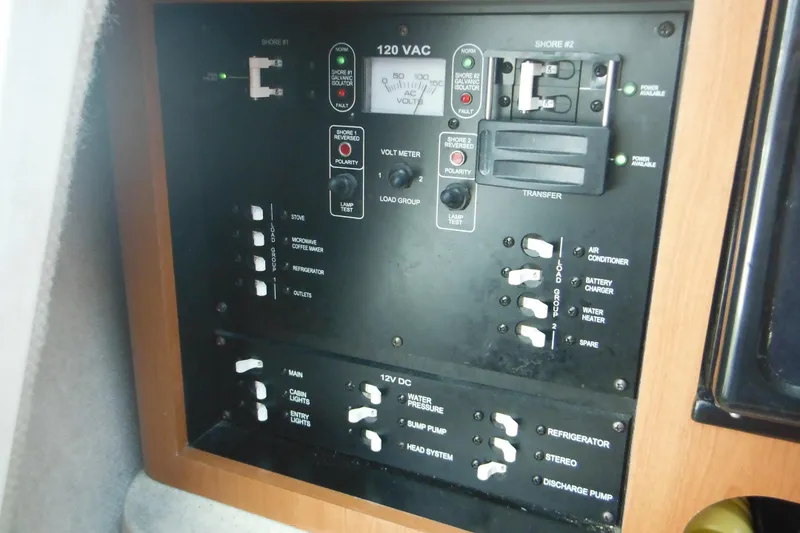 Slide: The Image of Electrical control panel on a 2005 Seaswirl Striper 2901 Walkaround O/B boat. - 47
