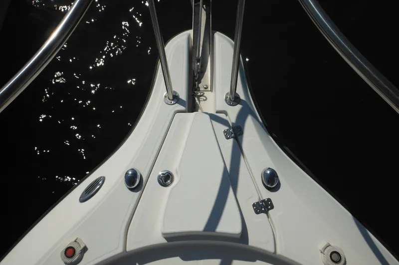 Slide: The Image of 2005 Seaswirl Striper 2901 Walkaround O/B boat deck with stainless steel fittings. - 53