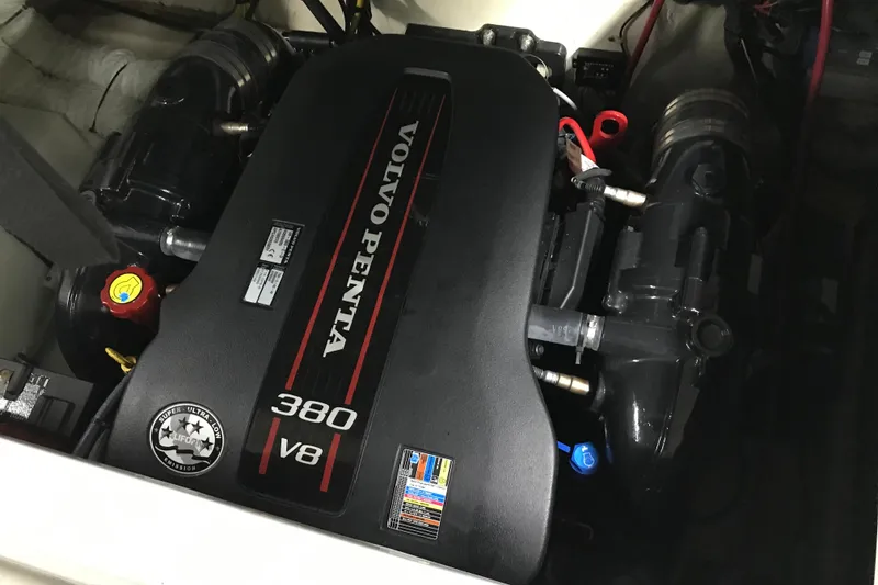 Slide: The Image of Volvo Penta 380 V8 engine in 2018 Rinker QX26 BR boat. - 9