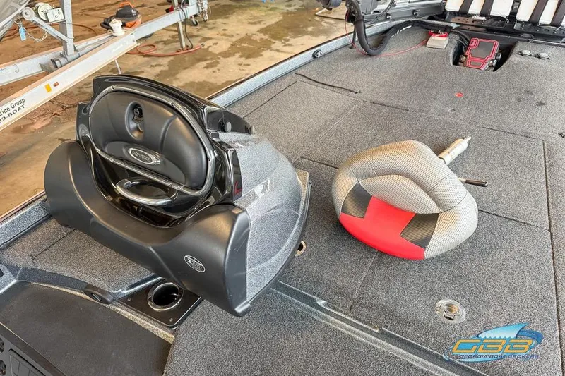 Slide: The Image of 2016 Nitro Z21 Pro boat interior with seat and console details. - 42