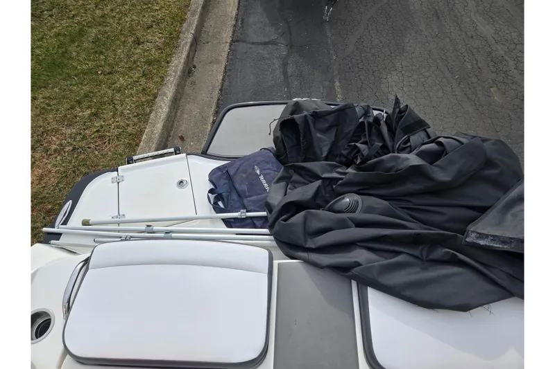 Slide: The Image of 2015 Chaparral Vortex 223 VRX boat with cover and accessories on deck. - 27