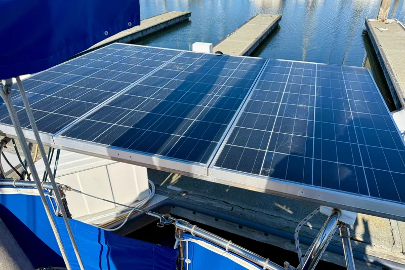 Slide: The Image of 400 Watt Solar Array panels on TALLY HO - 10