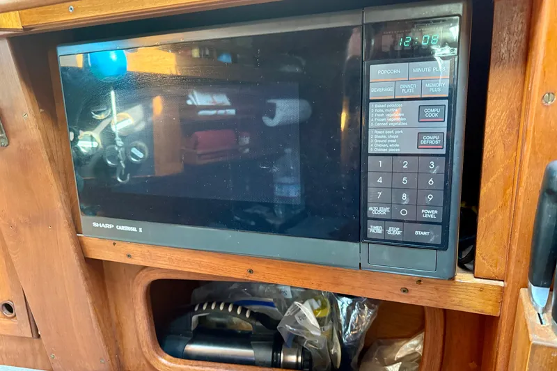 Slide: The Image of Sharp Carousel II microwave - 33