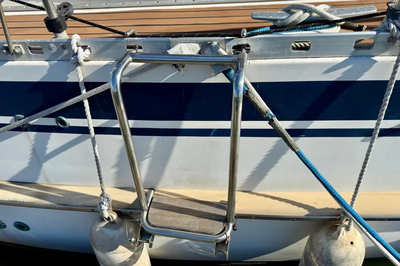 Slide: The Image of Boarding step - 60