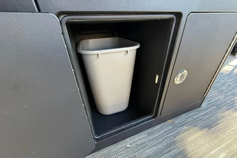 Slide: The Image of Built-in trash bin in Viaggio Lago Z-B 2026 model. - 24