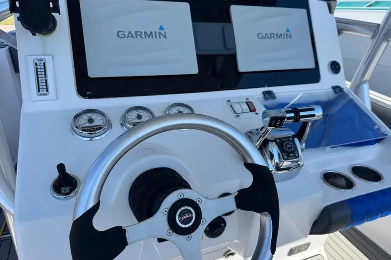 Slide: The Image of 2008 Donzi 32 ZF Open 10 - 10