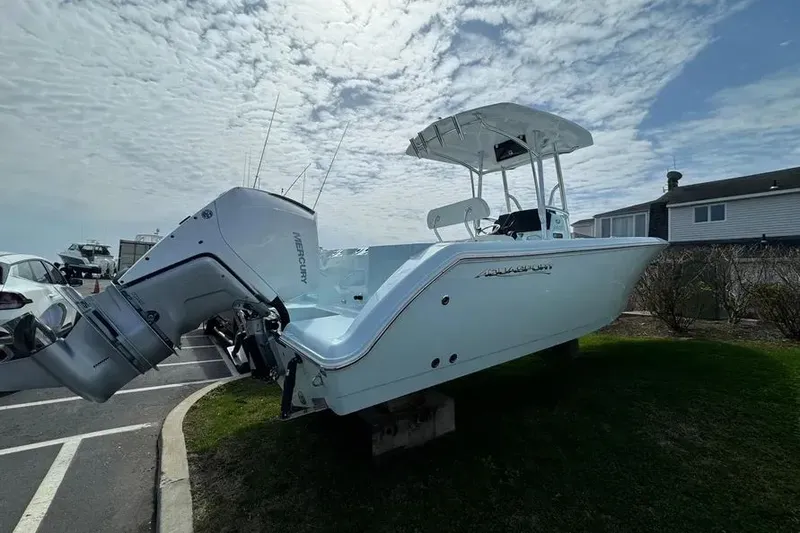 The Image of 2024 Aquasport 2400 CC 1 - 1