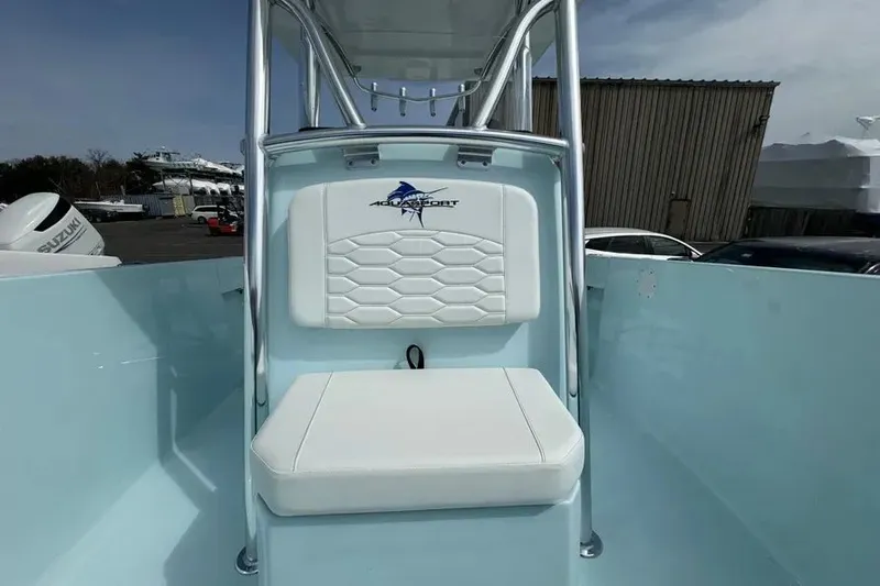 Slide: The Image of 2024 Aquasport 2400 CC 12 - 12