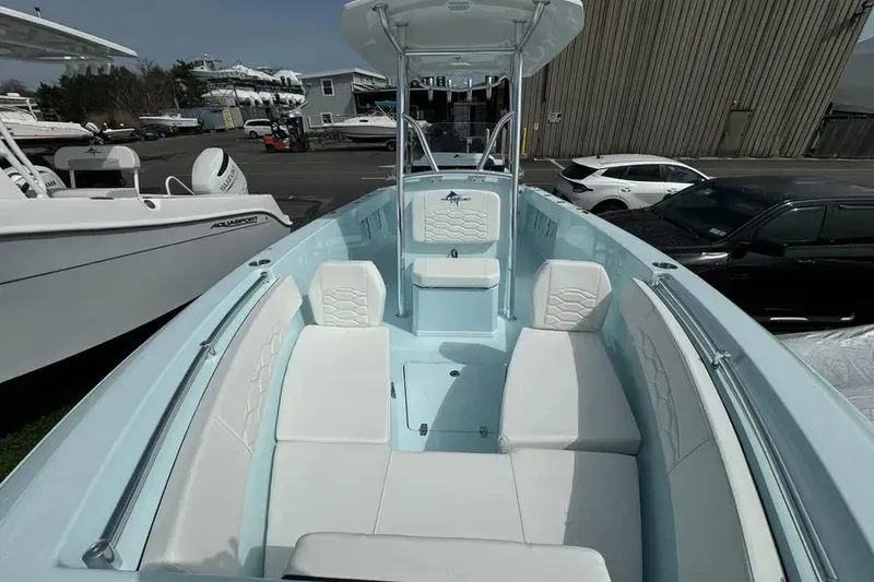 Slide: The Image of 2024 Aquasport 2400 CC 15 - 15