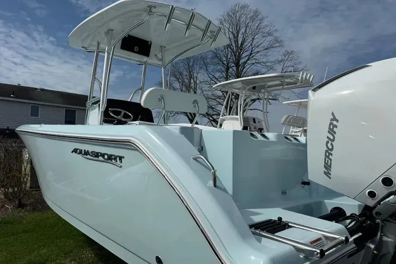 Slide: The Image of 2024 Aquasport 2400 CC 16 - 16