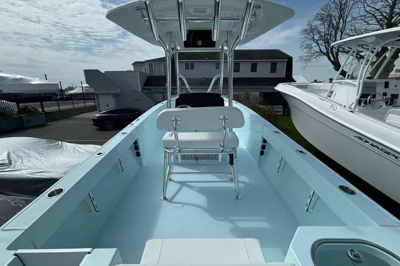 Slide: The Image of 2024 Aquasport 2400 CC 5 - 5