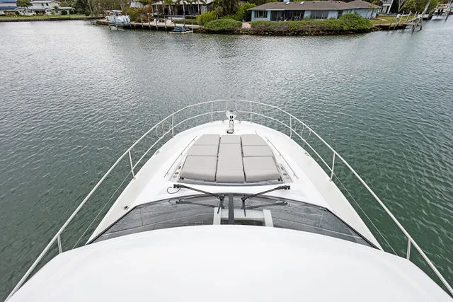 Slide: The Image of Prestige 520 FLYBRIDGE 2022 - 52