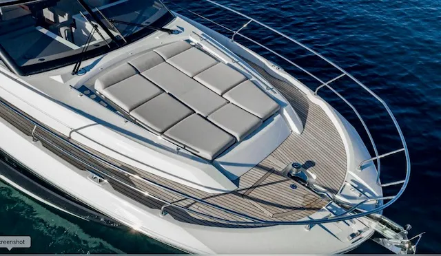 Slide: The Image of Prestige 520 FLYBRIDGE 2022 - 9