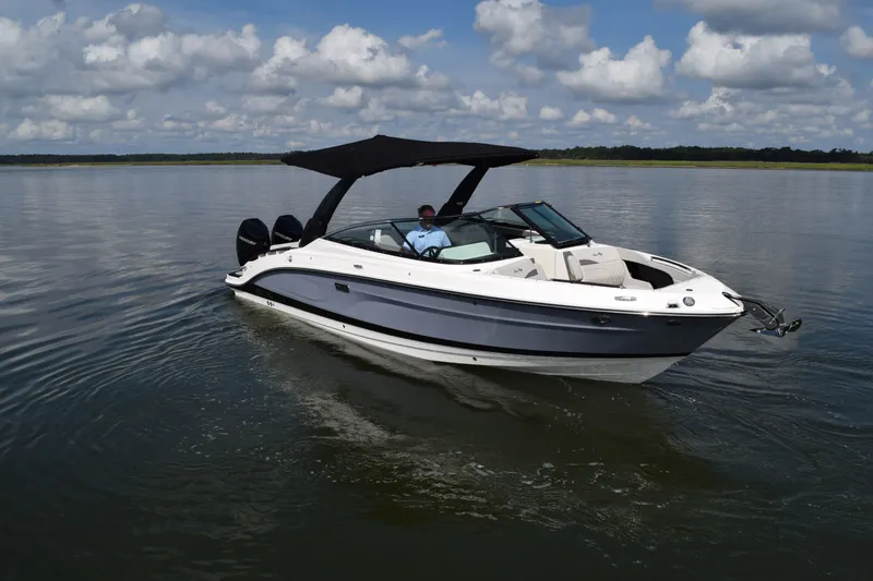 Slide: The Image of Sea Ray SLX 280 Outboard 2026 - 21
