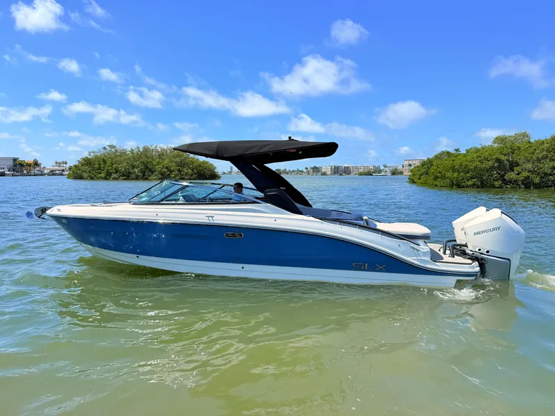 Slide: The Image of Sea Ray SLX 280 Outboard 2026 - 10