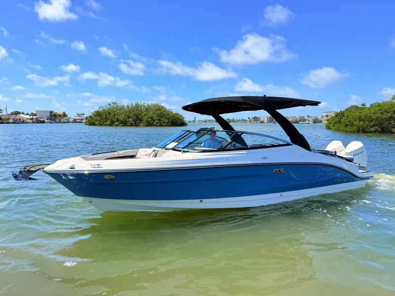 Slide: The Image of Sea Ray SLX 280 Outboard 2026 - 11